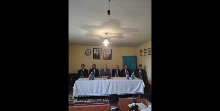 Samux Rayon İcra Hakimiyyətinin başçısı Alı Qocayevin rayonun Yenikənd kənd sakinləri ilə 06.06.2023-cü il tarixində növbəti səyyari görüşü keçirildi.